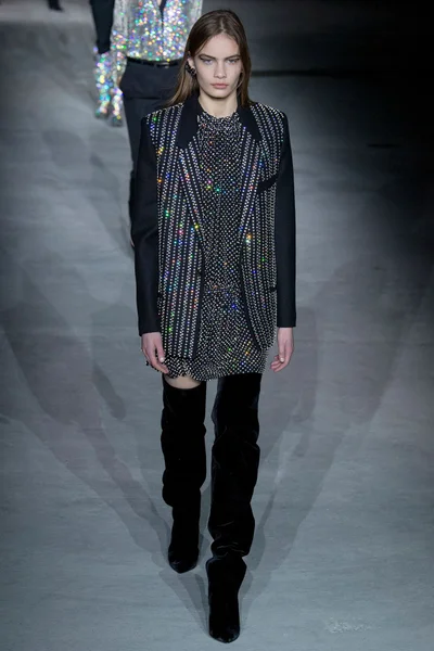 Look 66